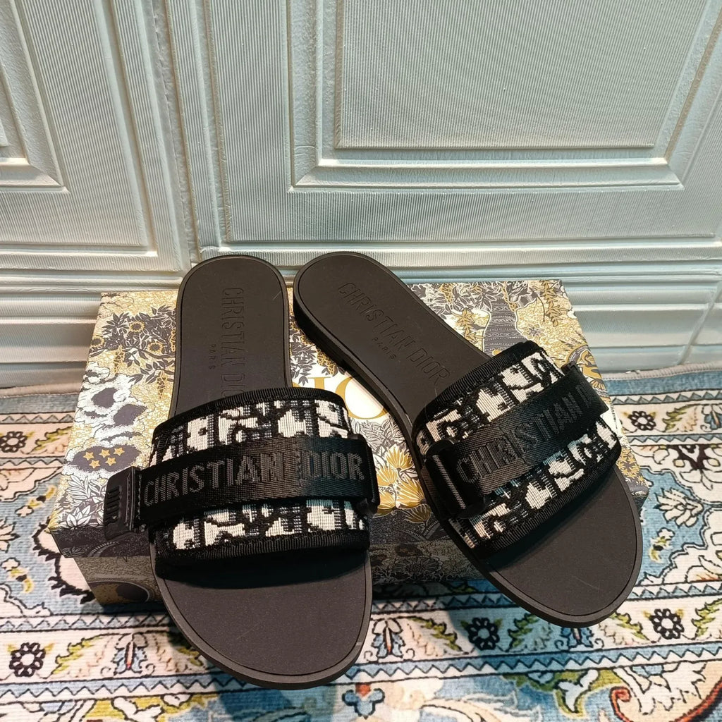 14D20Z Popular Slippers