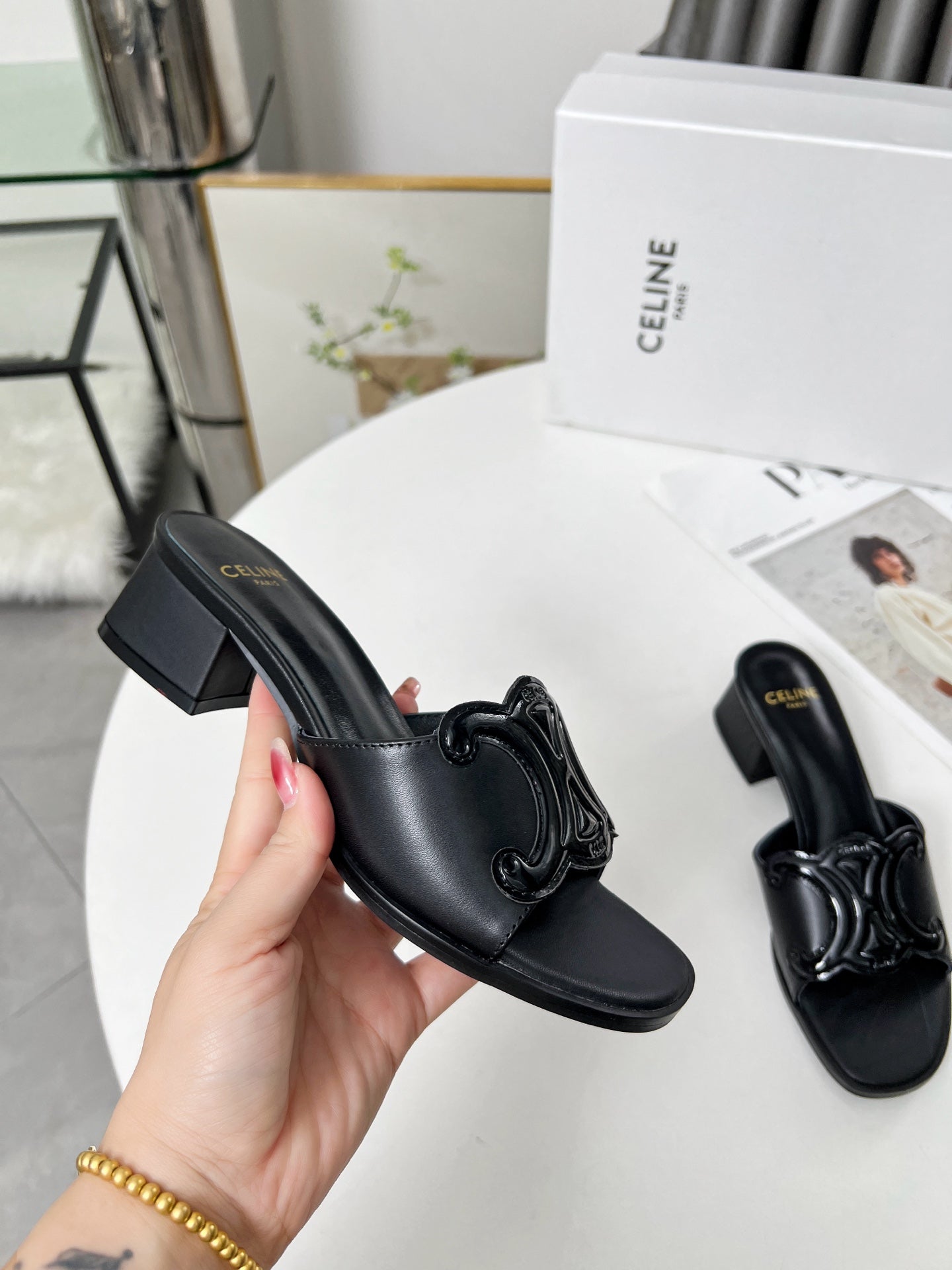 255QCL51Z Popular leather shoes