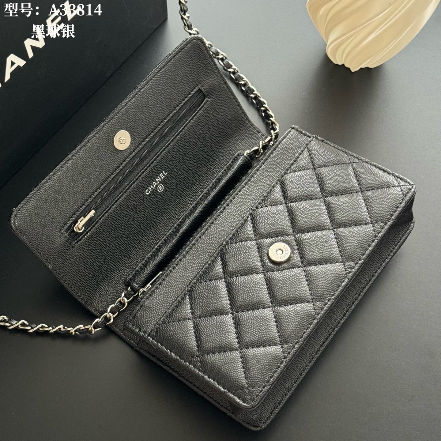 B1X66C17 Popular leather bag