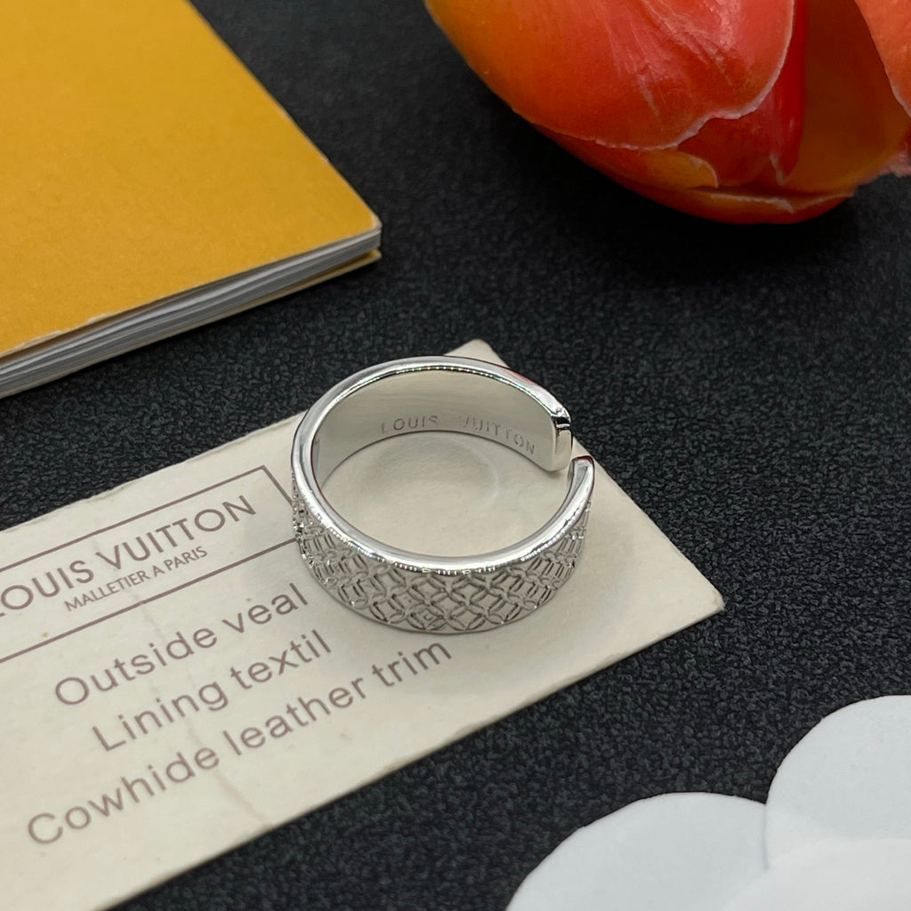 175QE10J  Popular   Rings