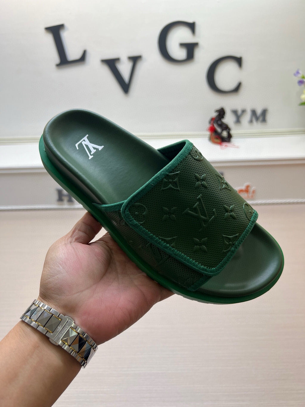 5WE253Z Popular Slippers