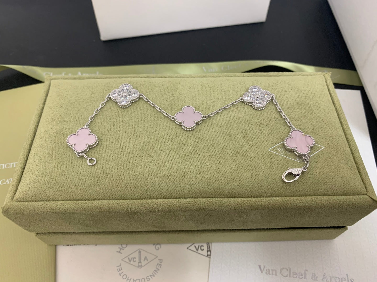 5XVA179K  Popular bracelets 5 flowers normal size1.5cm flower