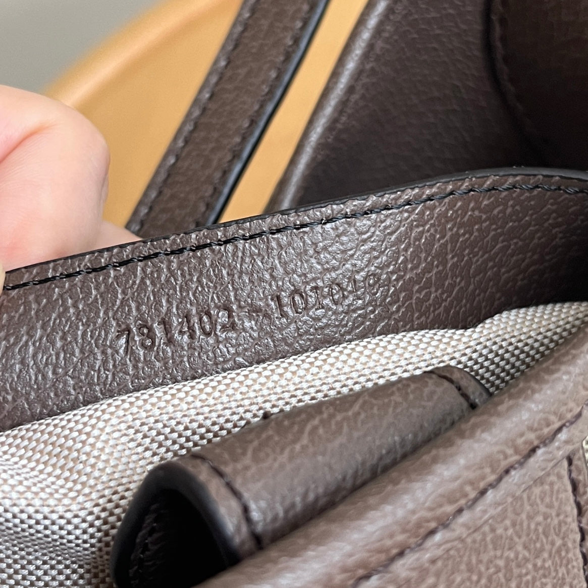2XB266B Popular   leather bag 