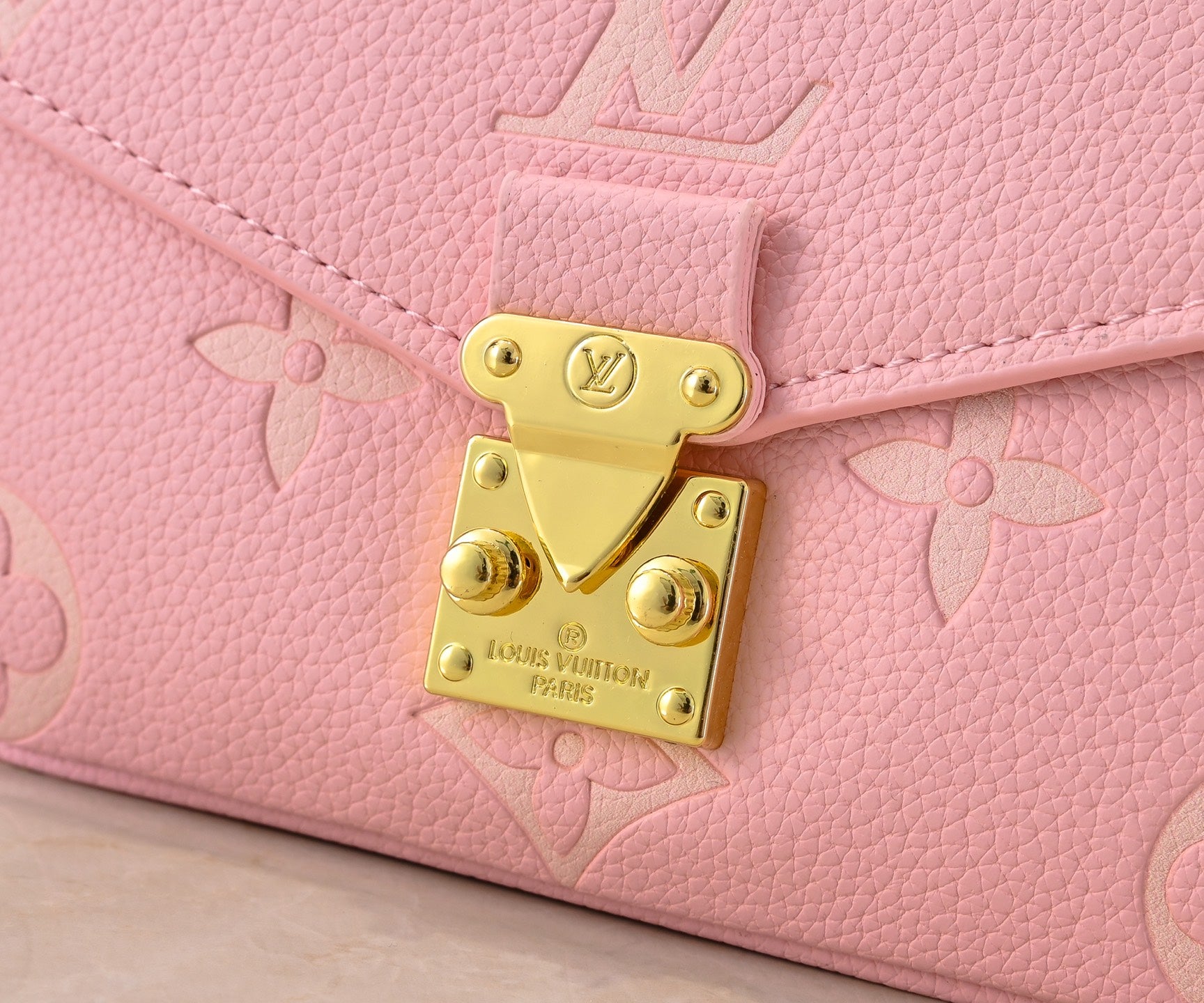 155NE38B Popular  leather bag