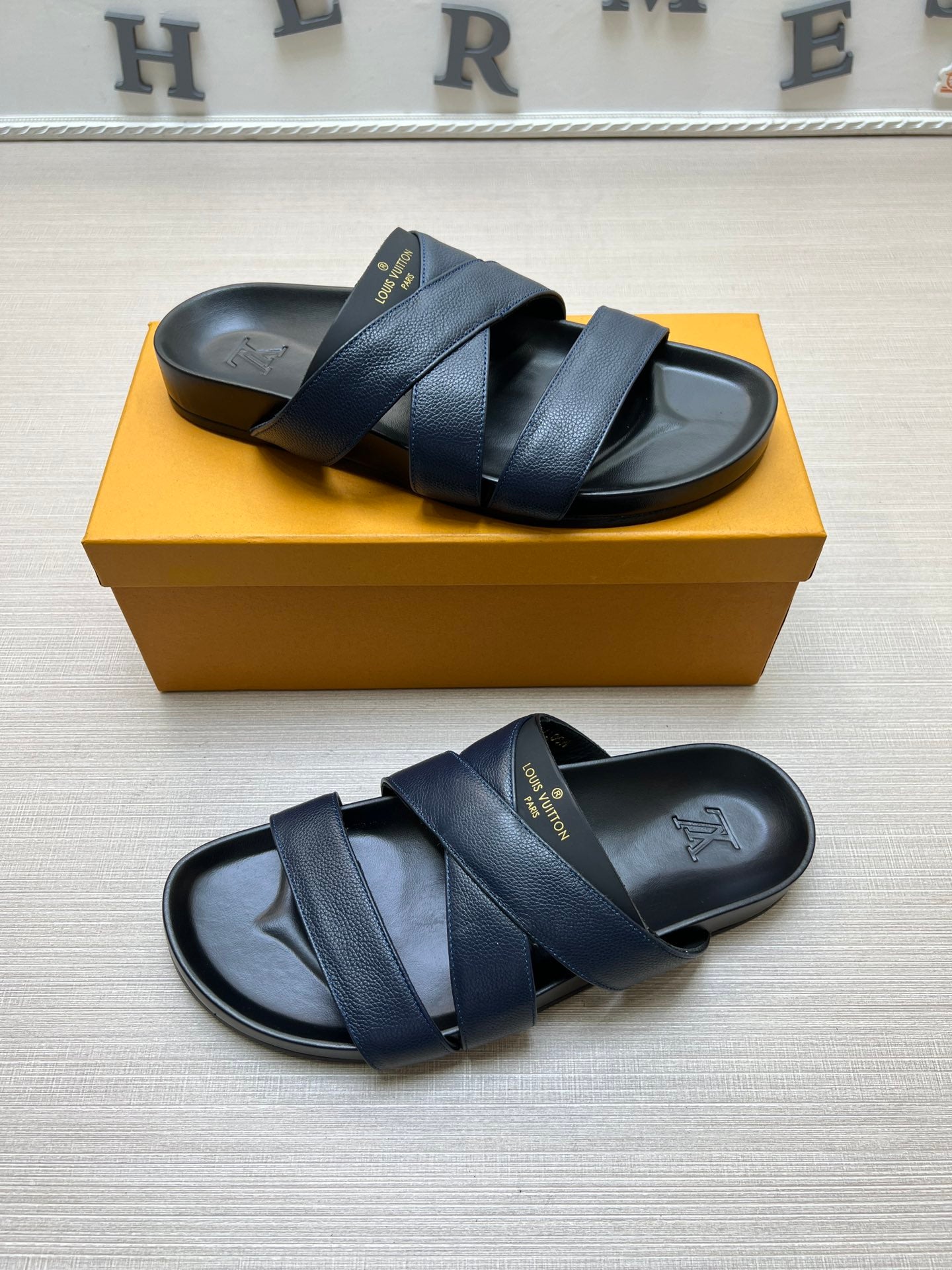 54E89Z Popular slippers