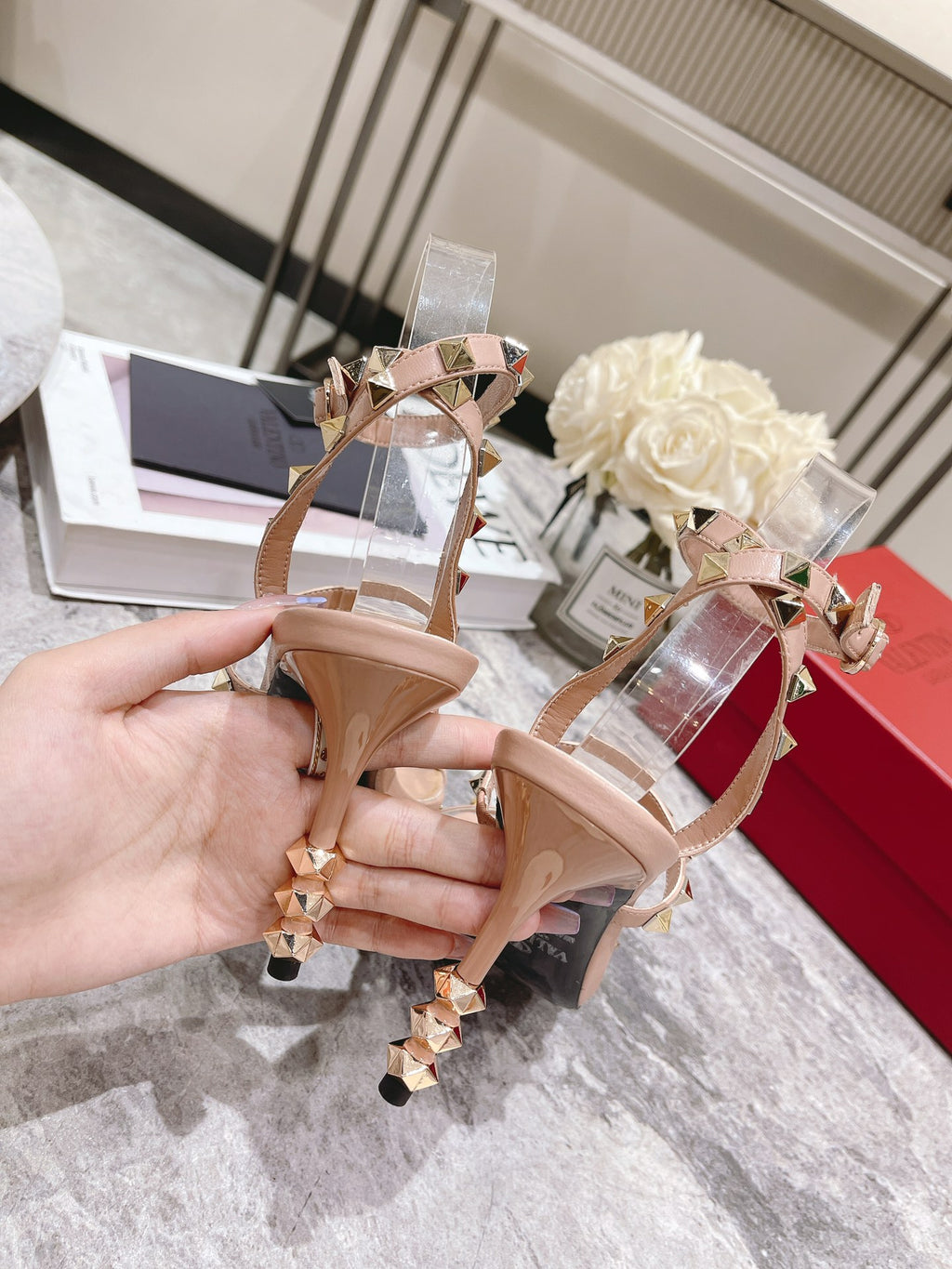 255QVL56Z Popular  leather High heels