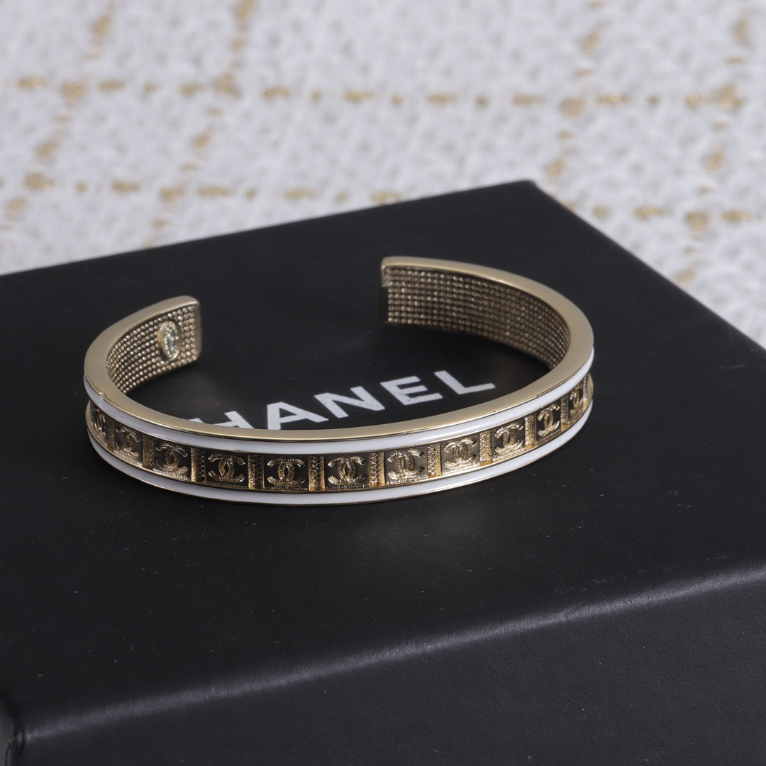 14C315K  Popular Bracelets