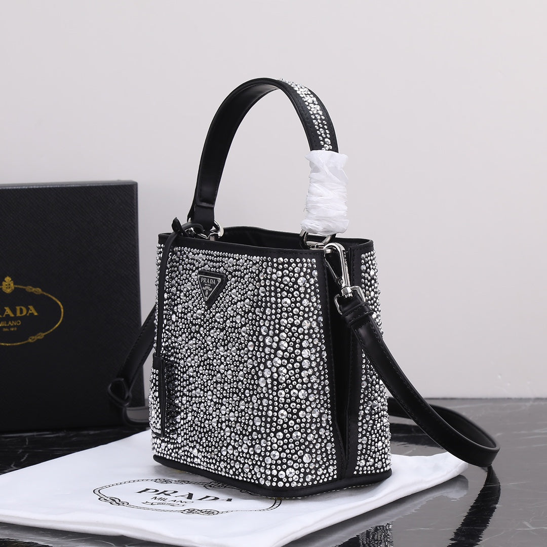 2XPD265B Popular    leather bag 