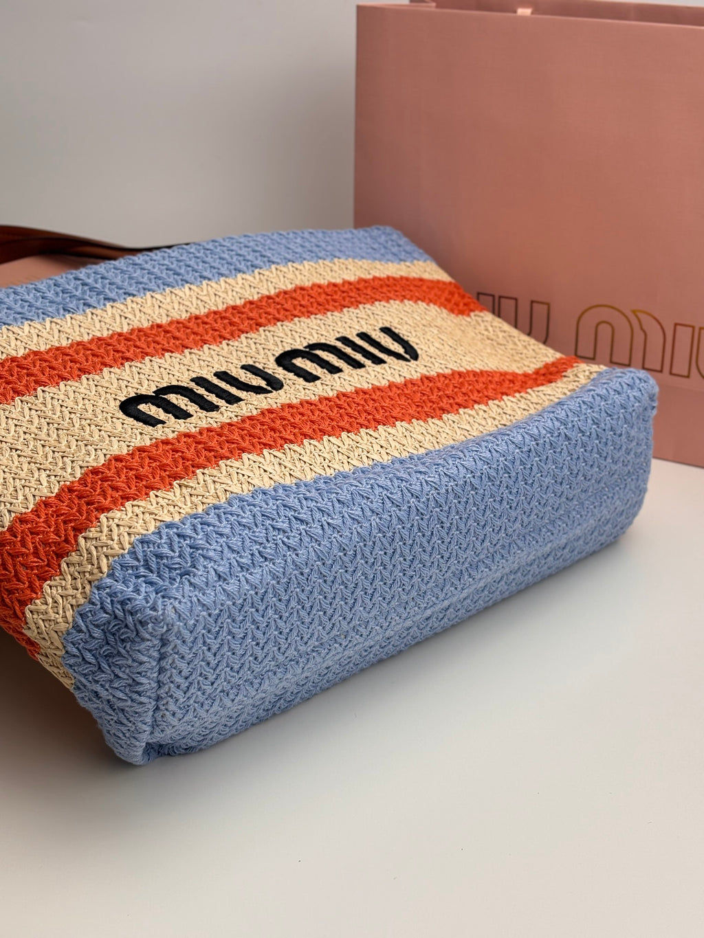 1XA78B Popular    Woven Bag