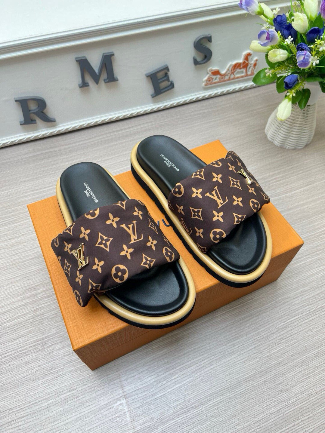 5QE10Z Popular  Slippers