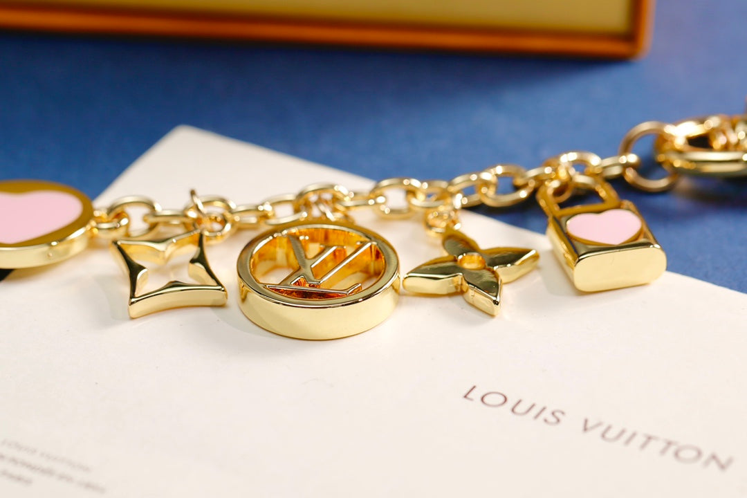 35QE17A Popular bag 's charms accessories