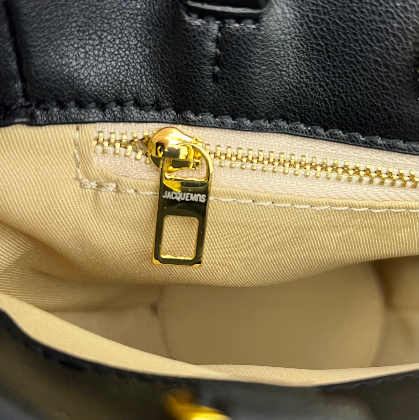 146PA139B Popular leather bags