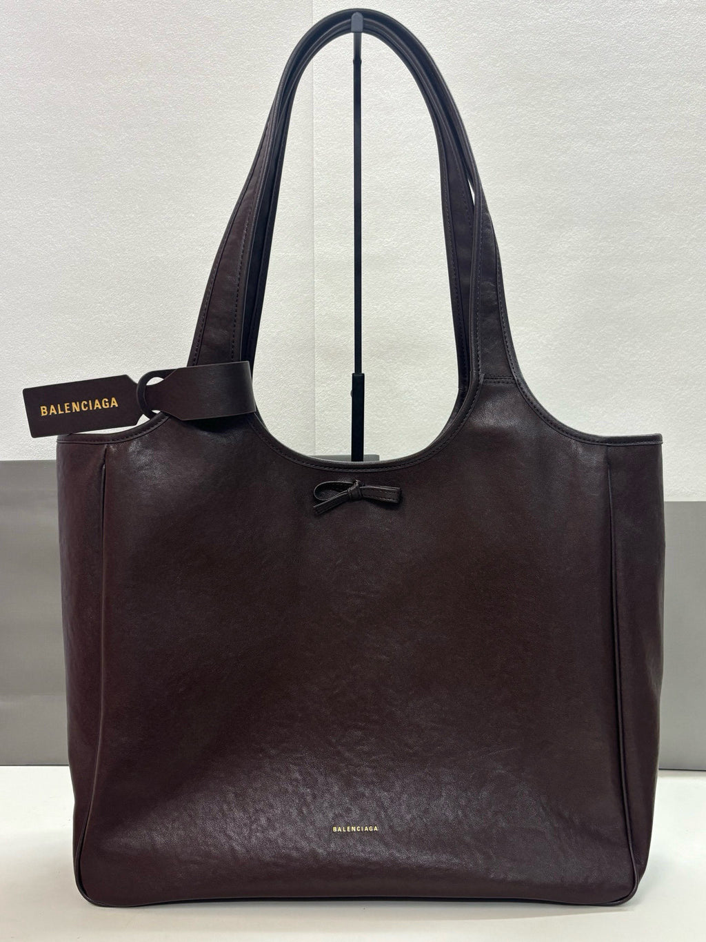 B1P46J147 Popular leather bags