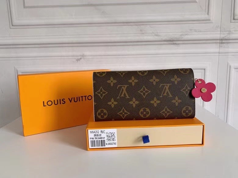 146PE55B Popular leather Wallets
