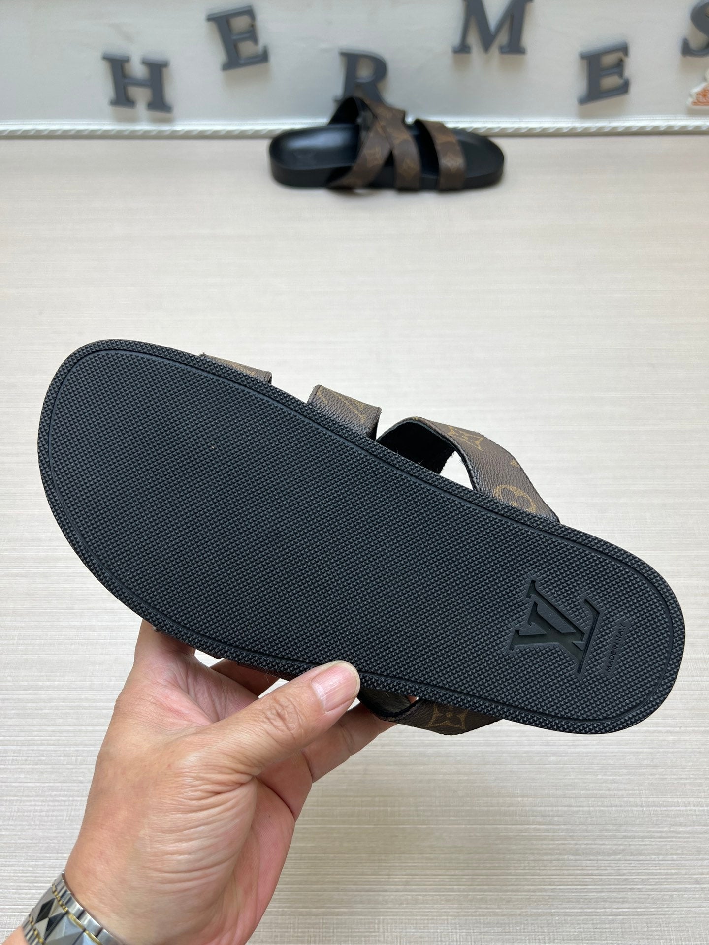 54E89Z Popular slippers
