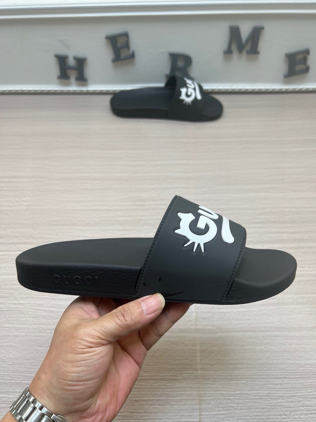 5LB220Z Popular Slippers
