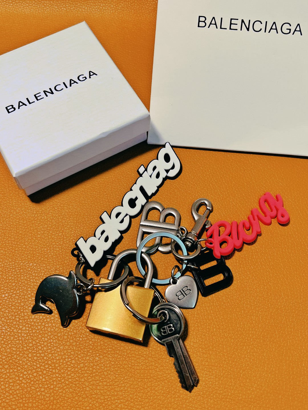 14J62A  Popular Keychains