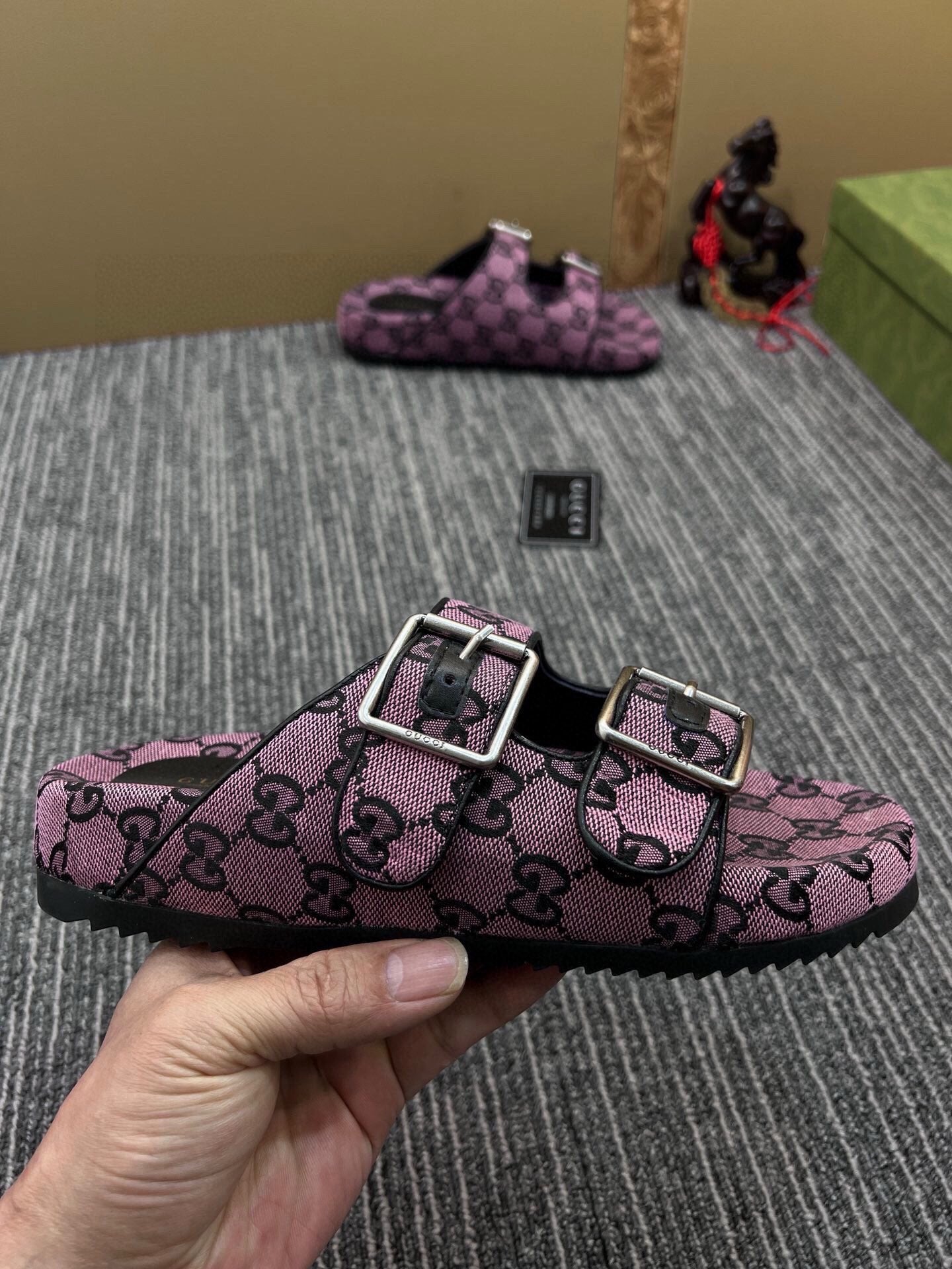 54B123Z Popular slippers