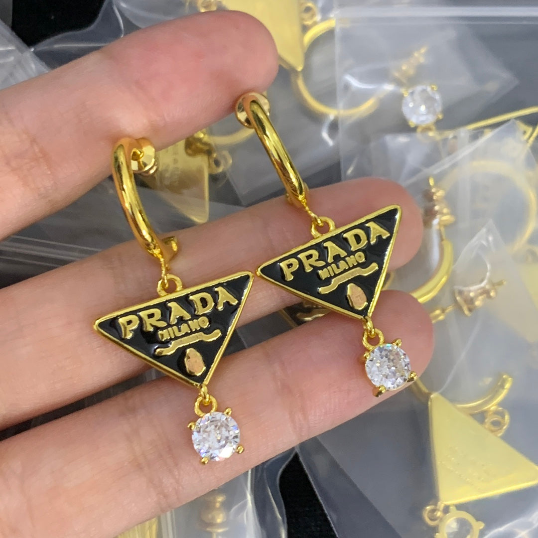 14PD817E Popular  Earrings