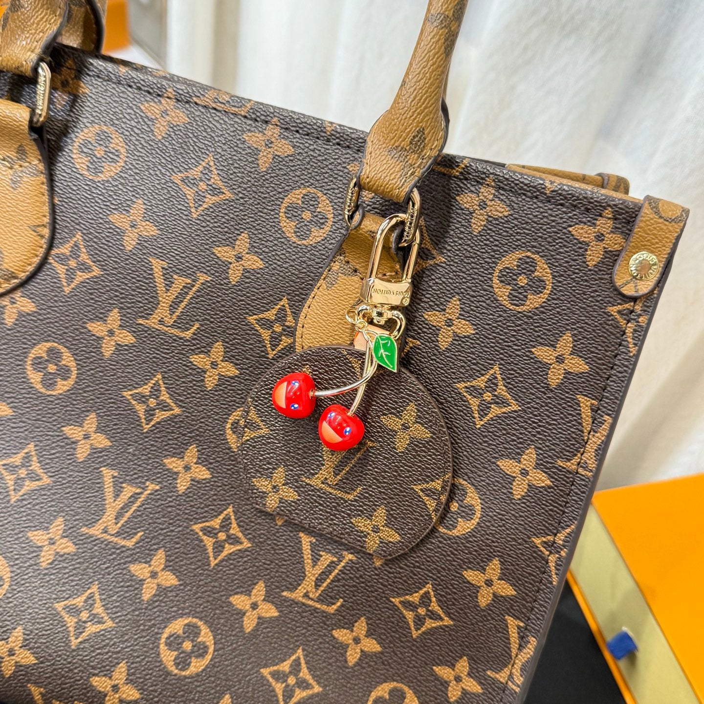 35QE32A Popular bag 's charms accessories