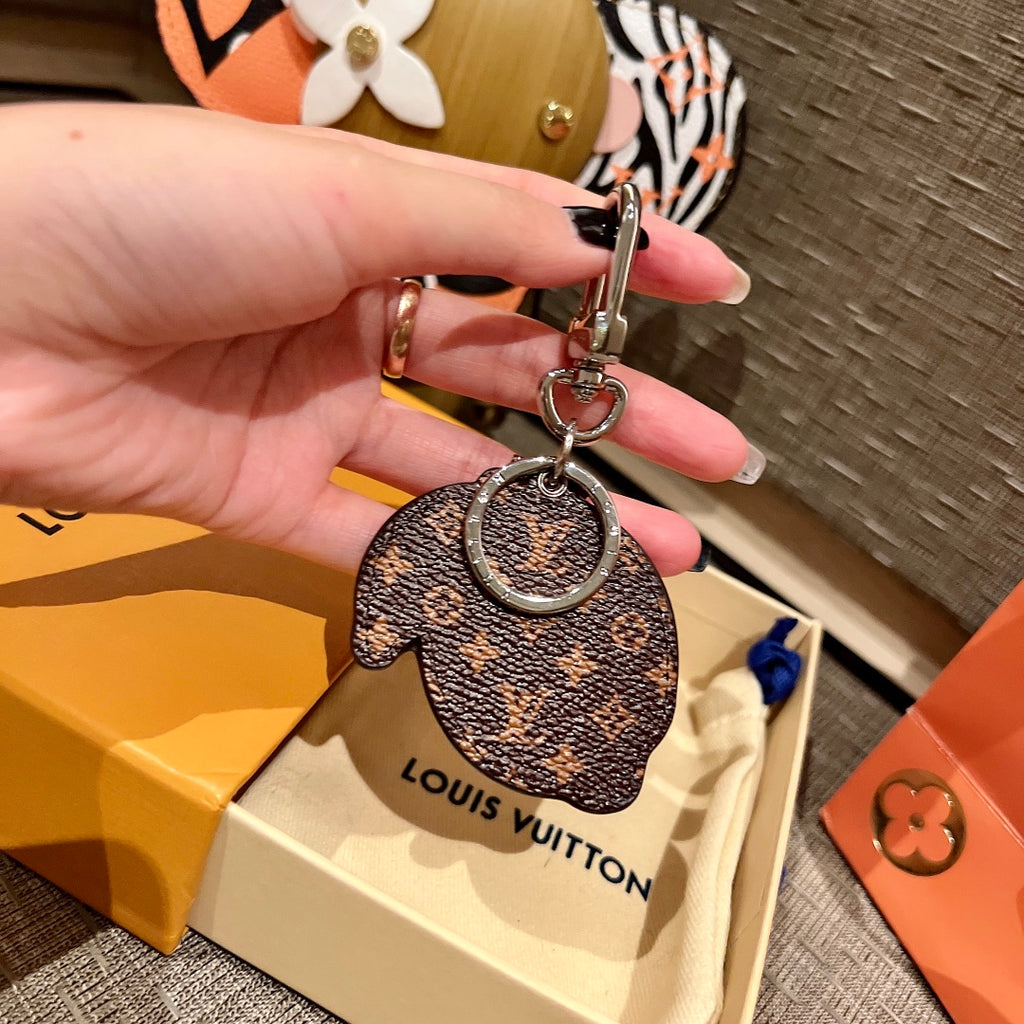 35QE15A Popular bag 's charms accessories