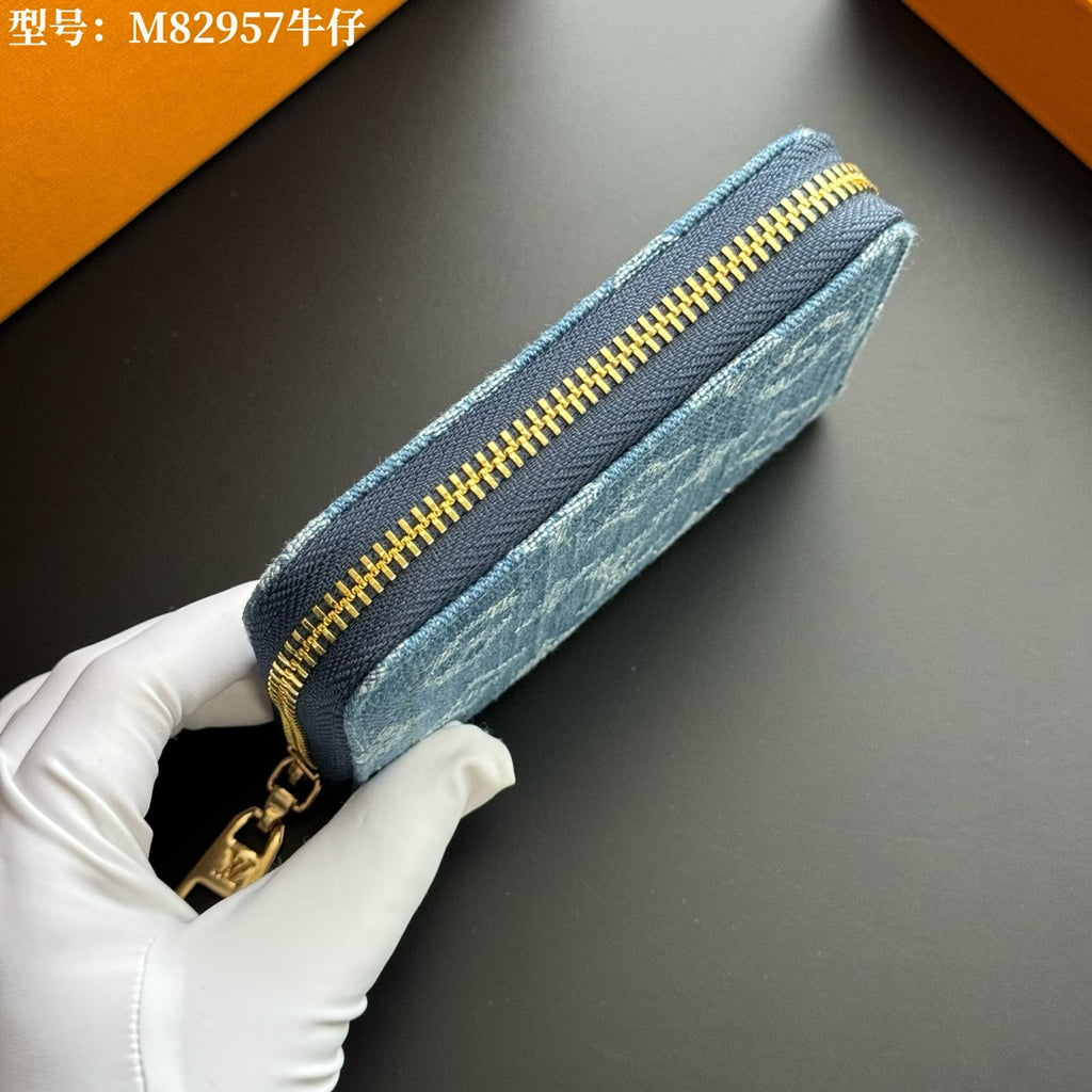 156RE3B Popular denim wallet ( with full packaging )