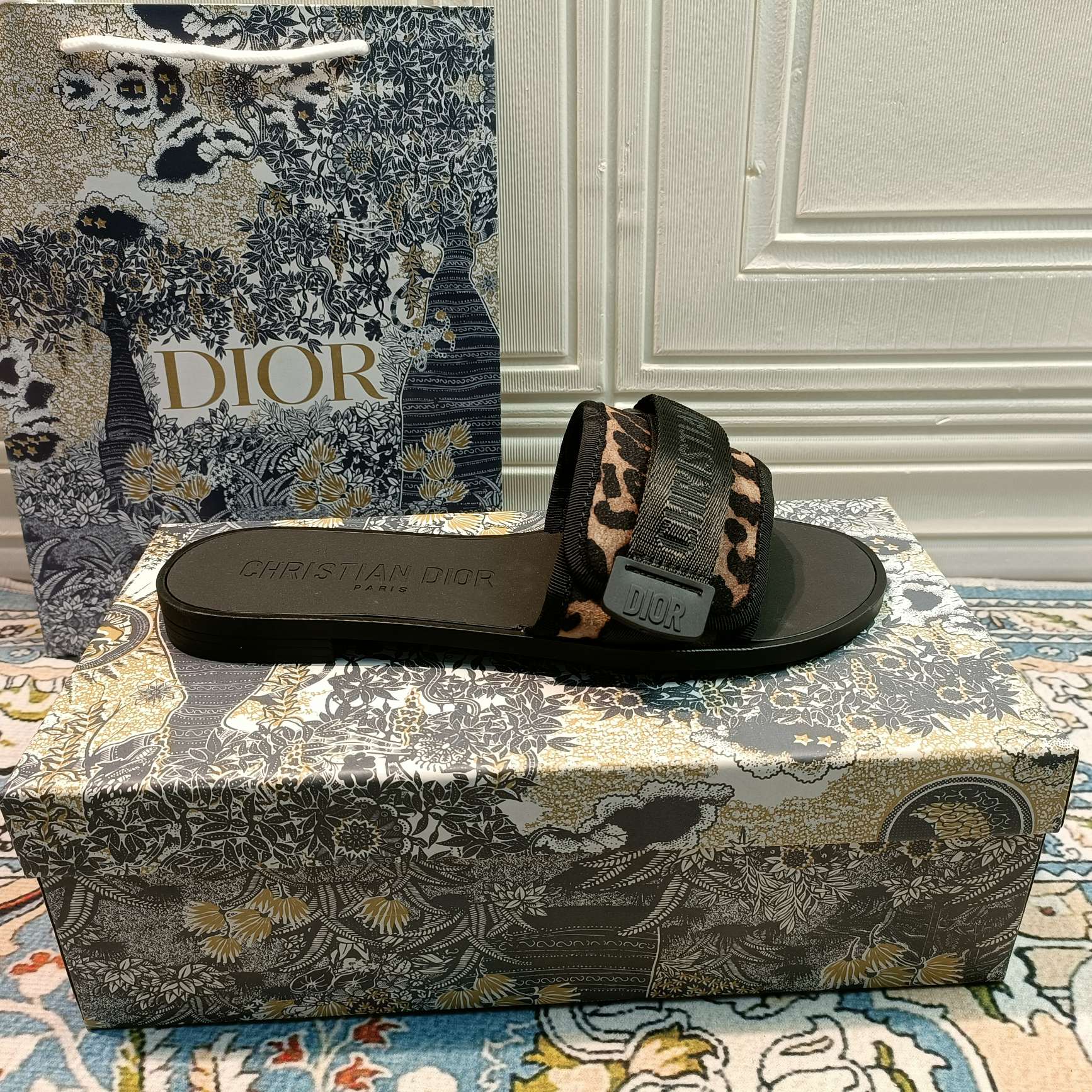14D20Z Popular Slippers