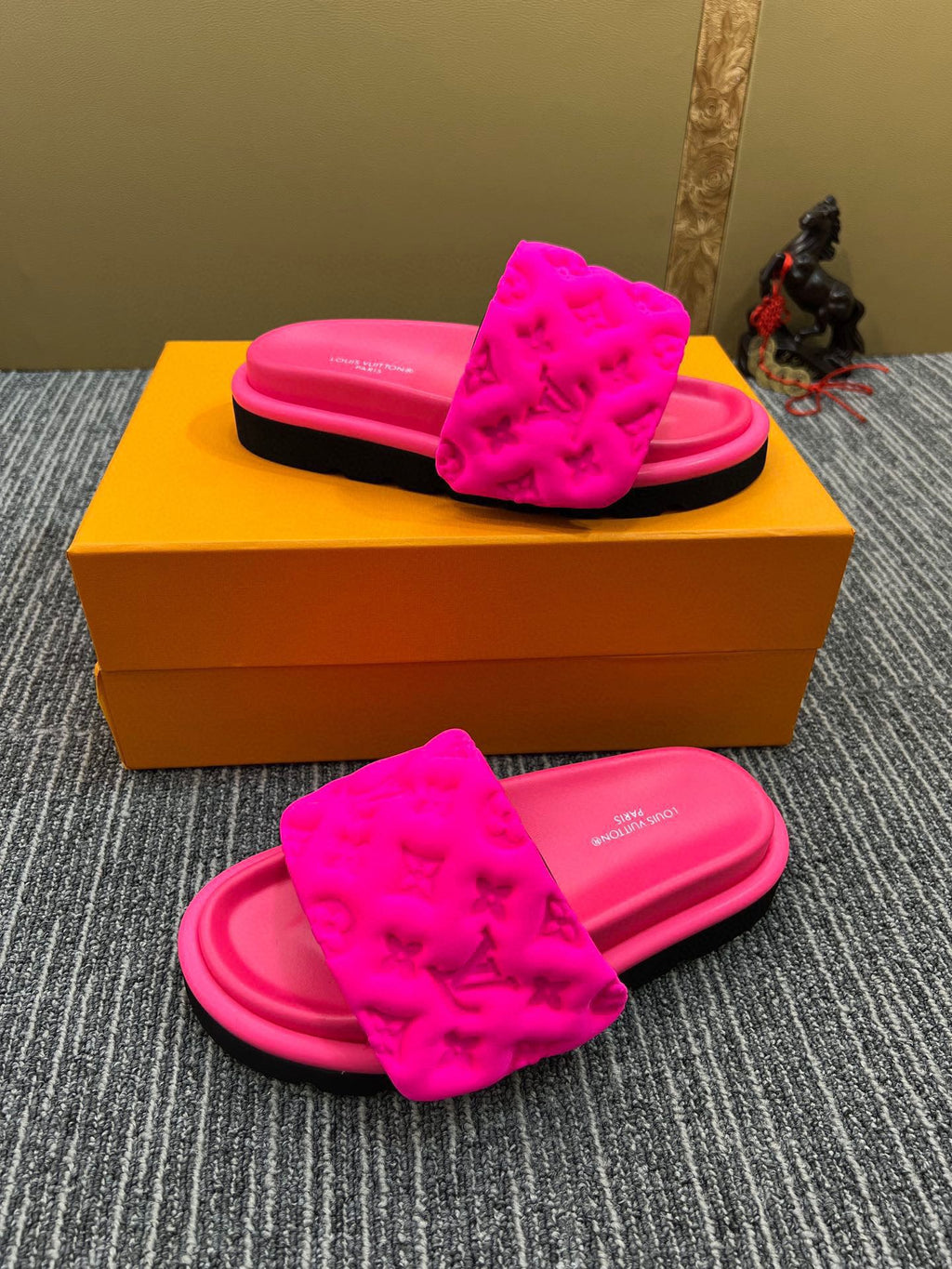 5YE116Z Popular Slippers