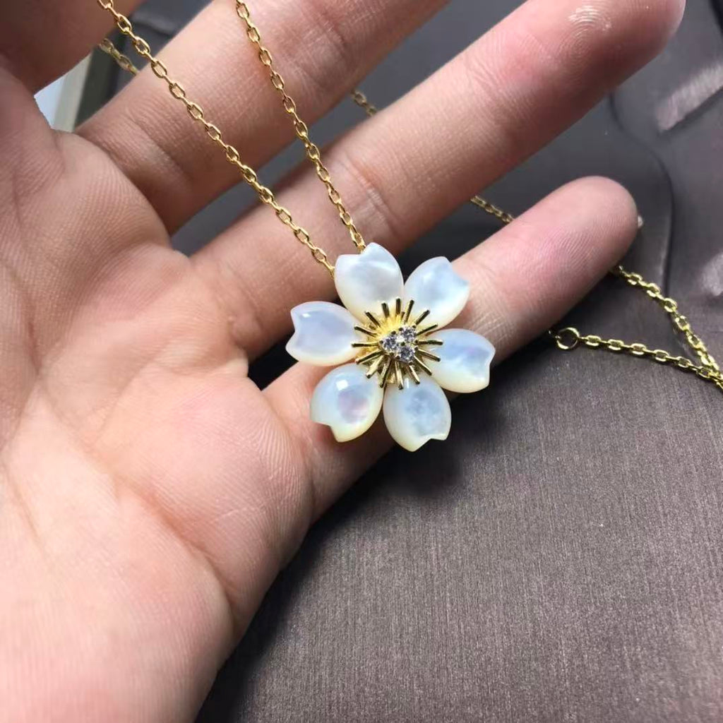 546RVA3X Popular Necklaces