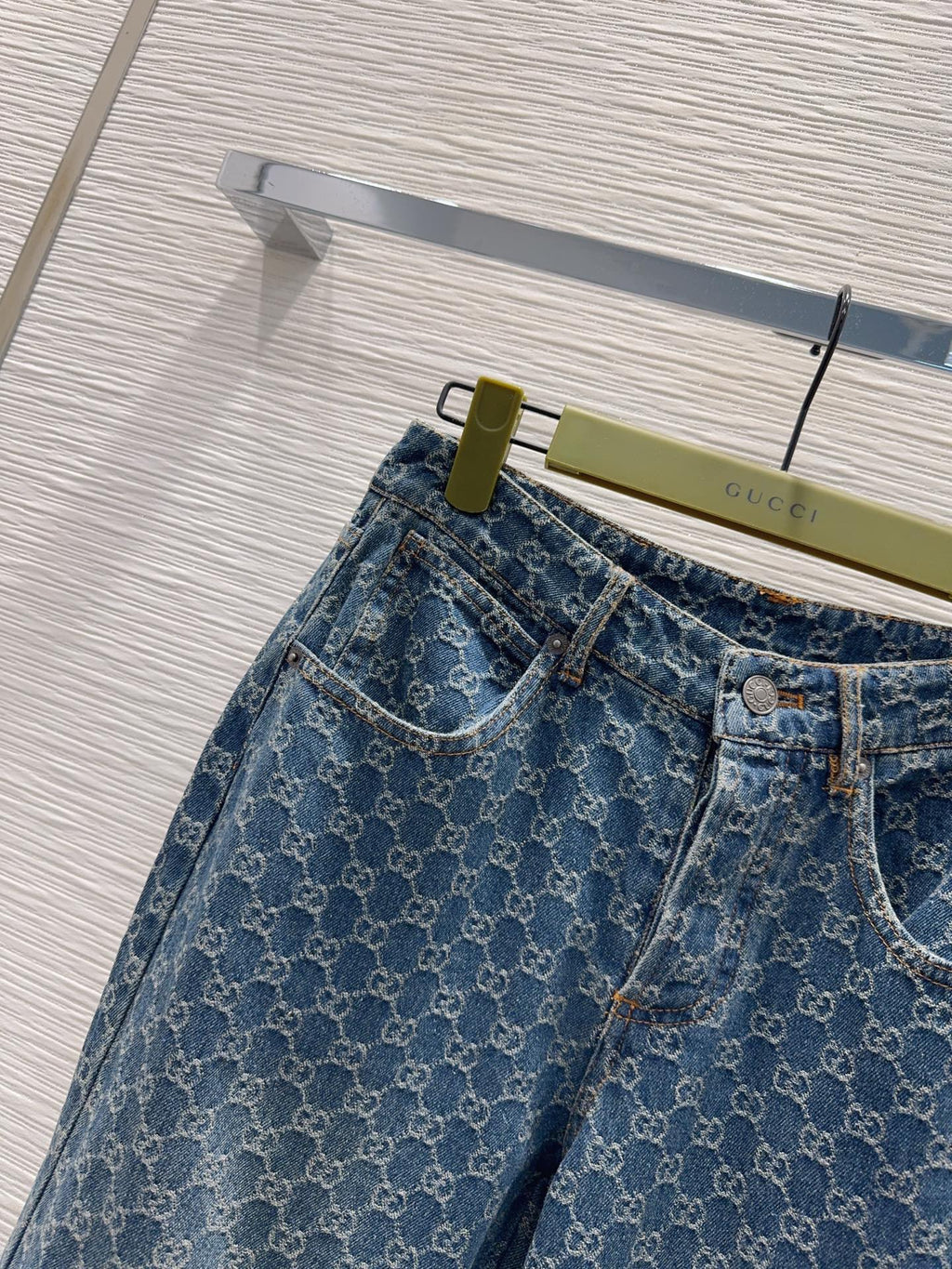 U2X56B66 Popular Pants fashion jeans