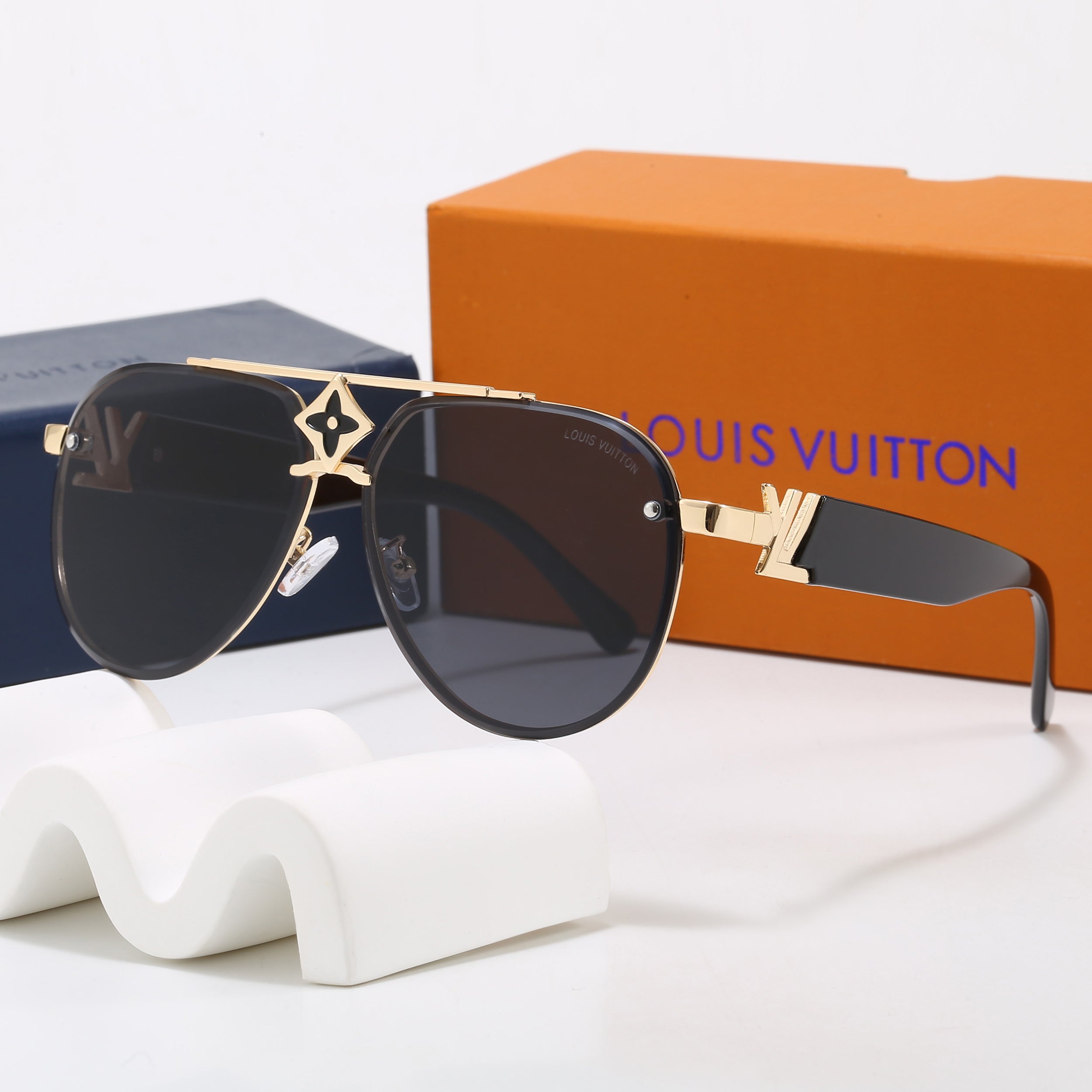 156PE25T Popular Sunglasses