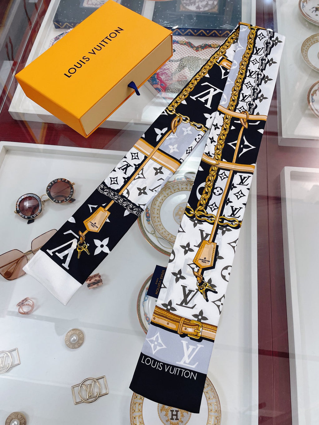 1ZE181W Popular Silk Scarve