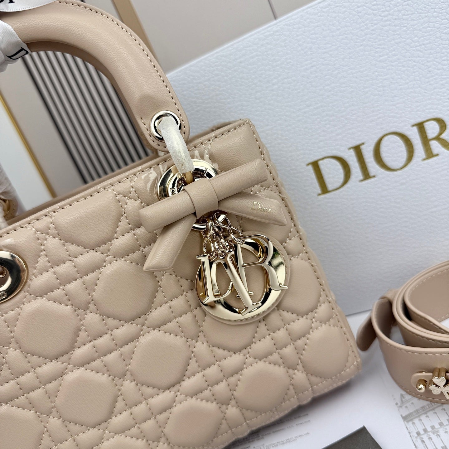 136ND24B Popular leather Purse bag