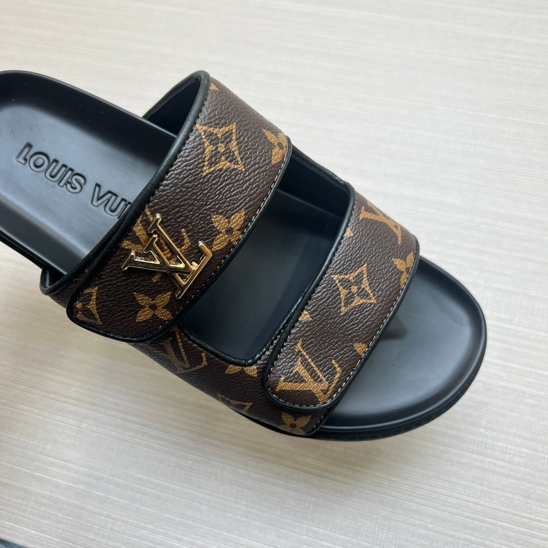 54E11Z Popular slippers