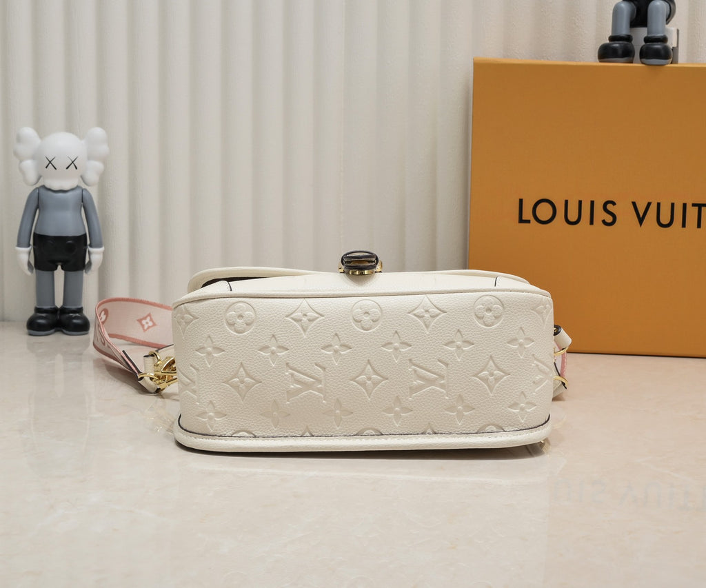 136PE40B Popular leather bag