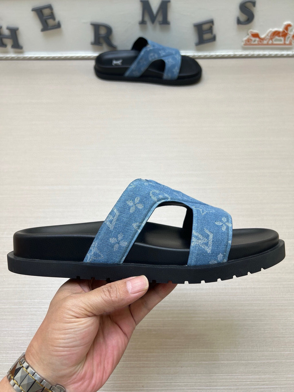5LE226Z Popular Slippers
