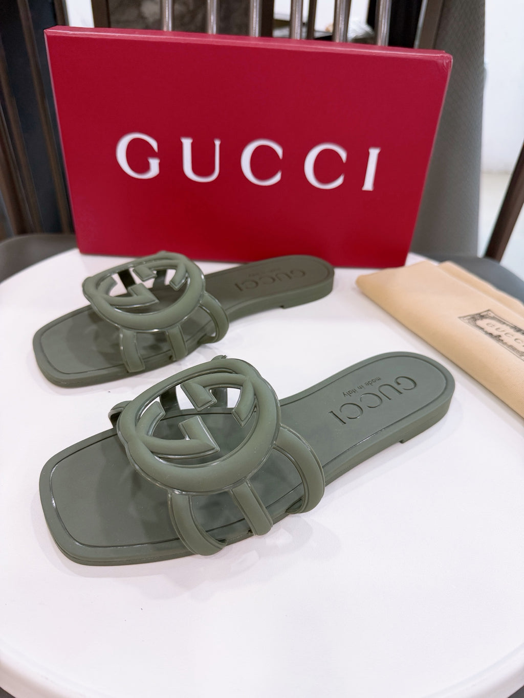 Z2X66B60  Popular high-quality slippers