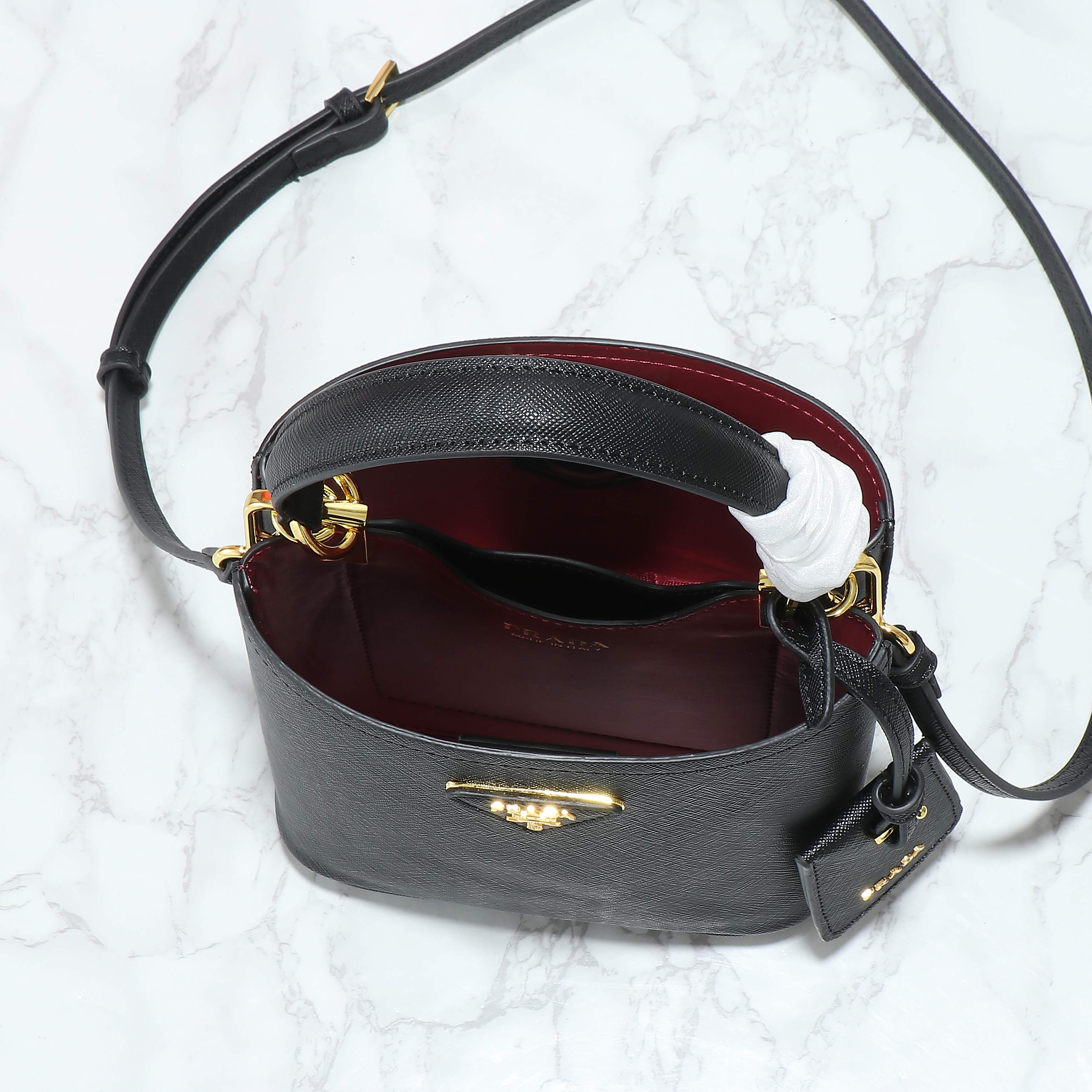 1WP102B Popular  leather bag