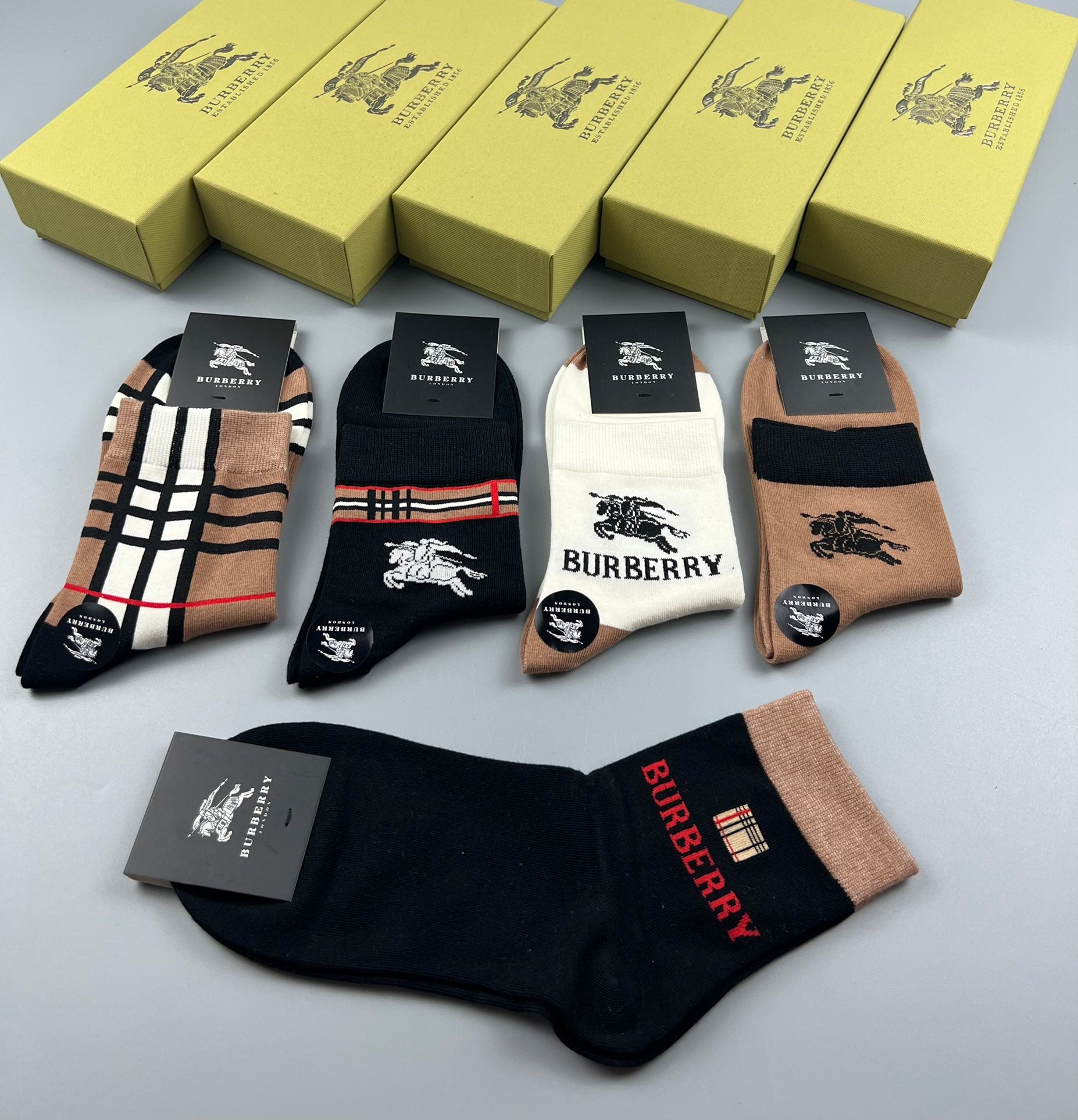 235QR67S Popular socks(5 pairs )