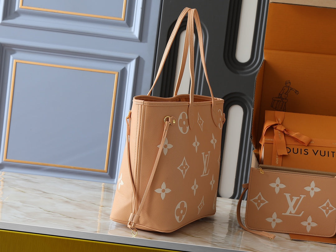 146PE92B Popular leather bag