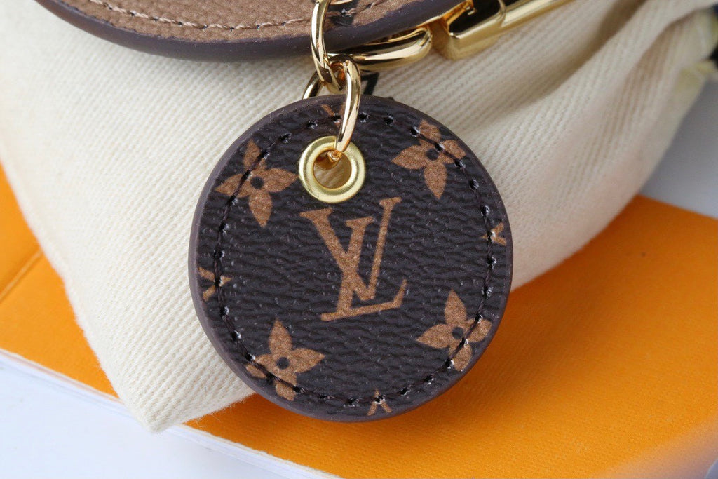 35QE7A Popular bag 's charms accessories