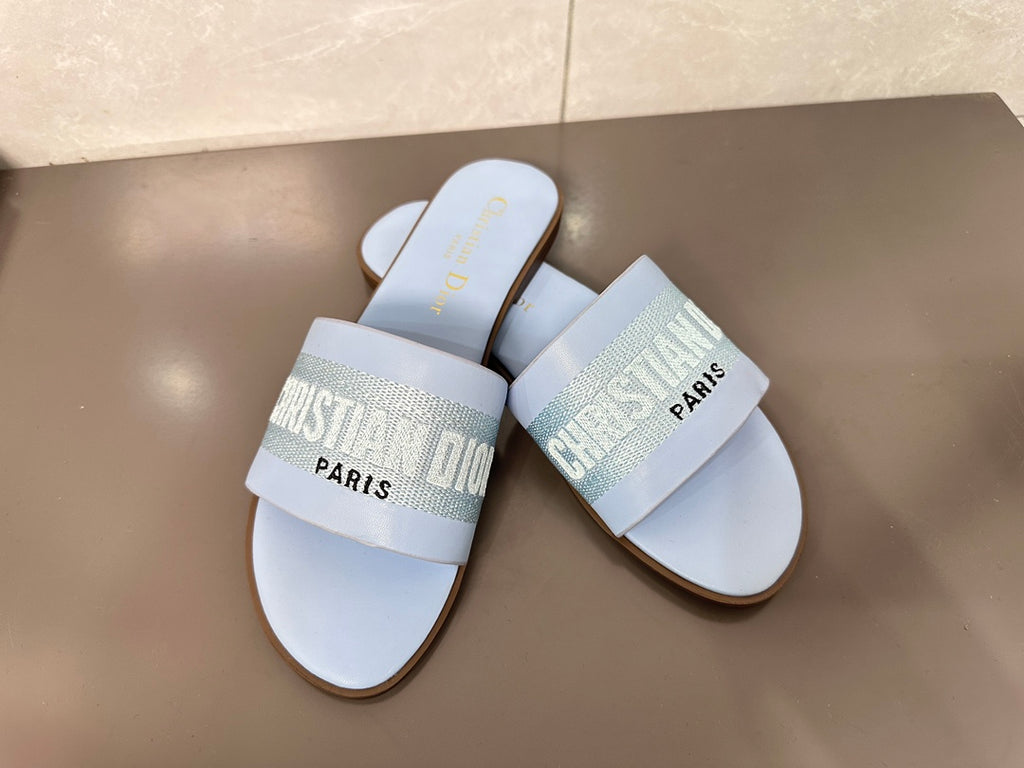 14D32Z Popular slippers