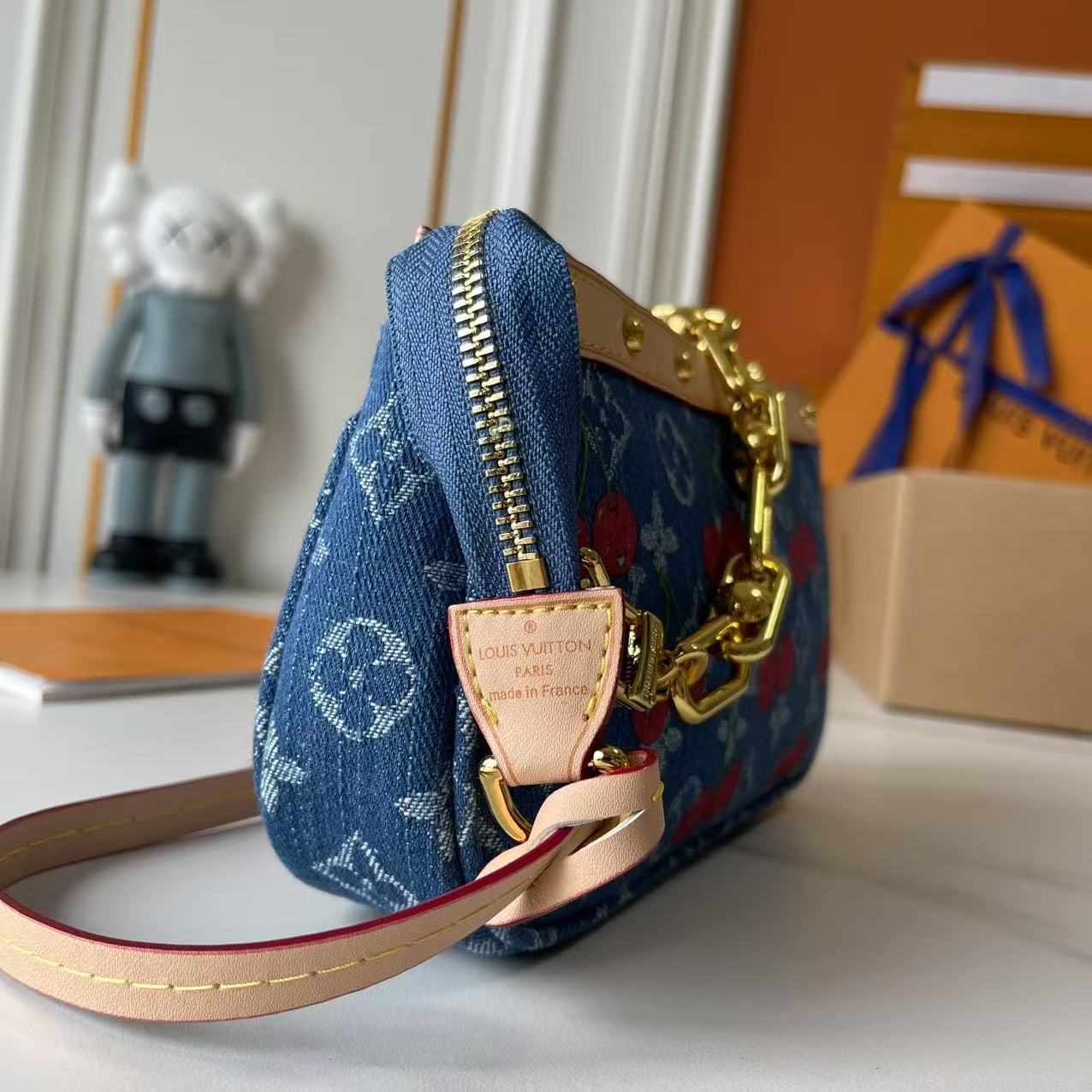 146PE59B Popular denim material+leather bag