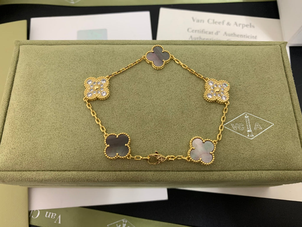 5XVA179K  Popular bracelets 5 flowers normal size1.5cm flower