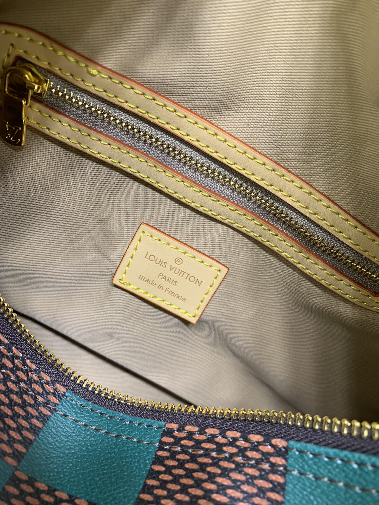 2XE269B Popular  leather bag 