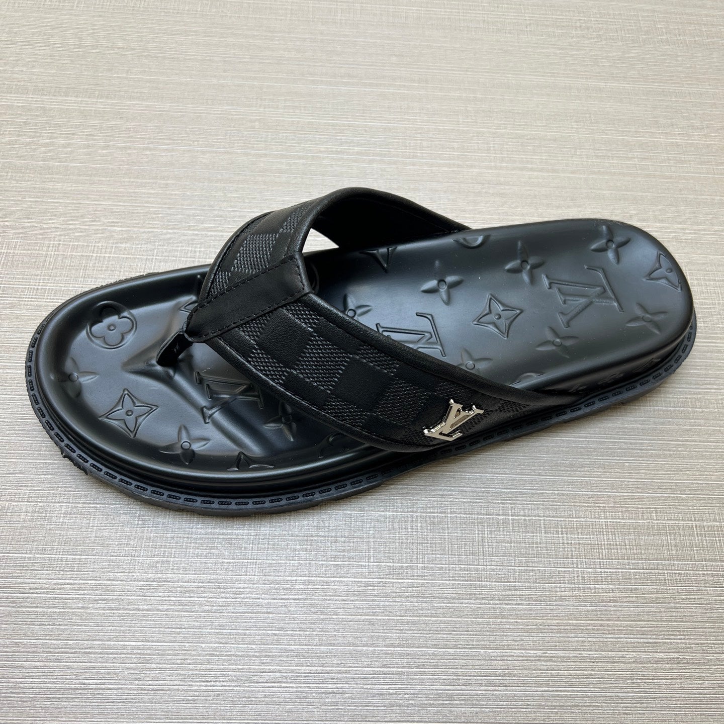 535ZE303Z Popular Slippers