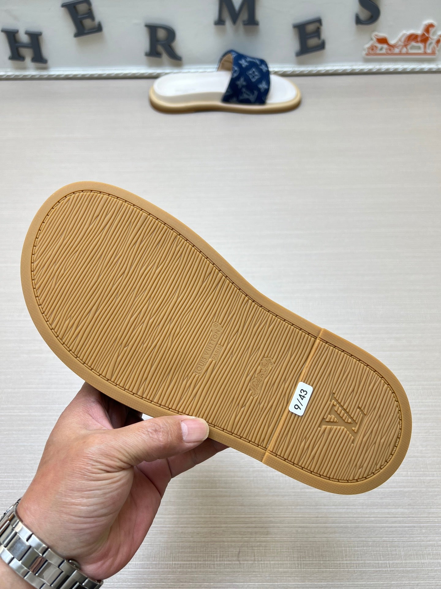 535ZE302Z Popular Slippers