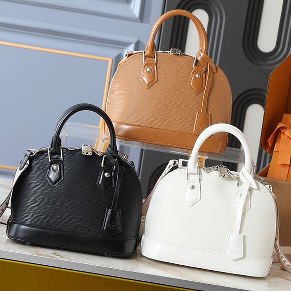 146PE102B Popular leather bag