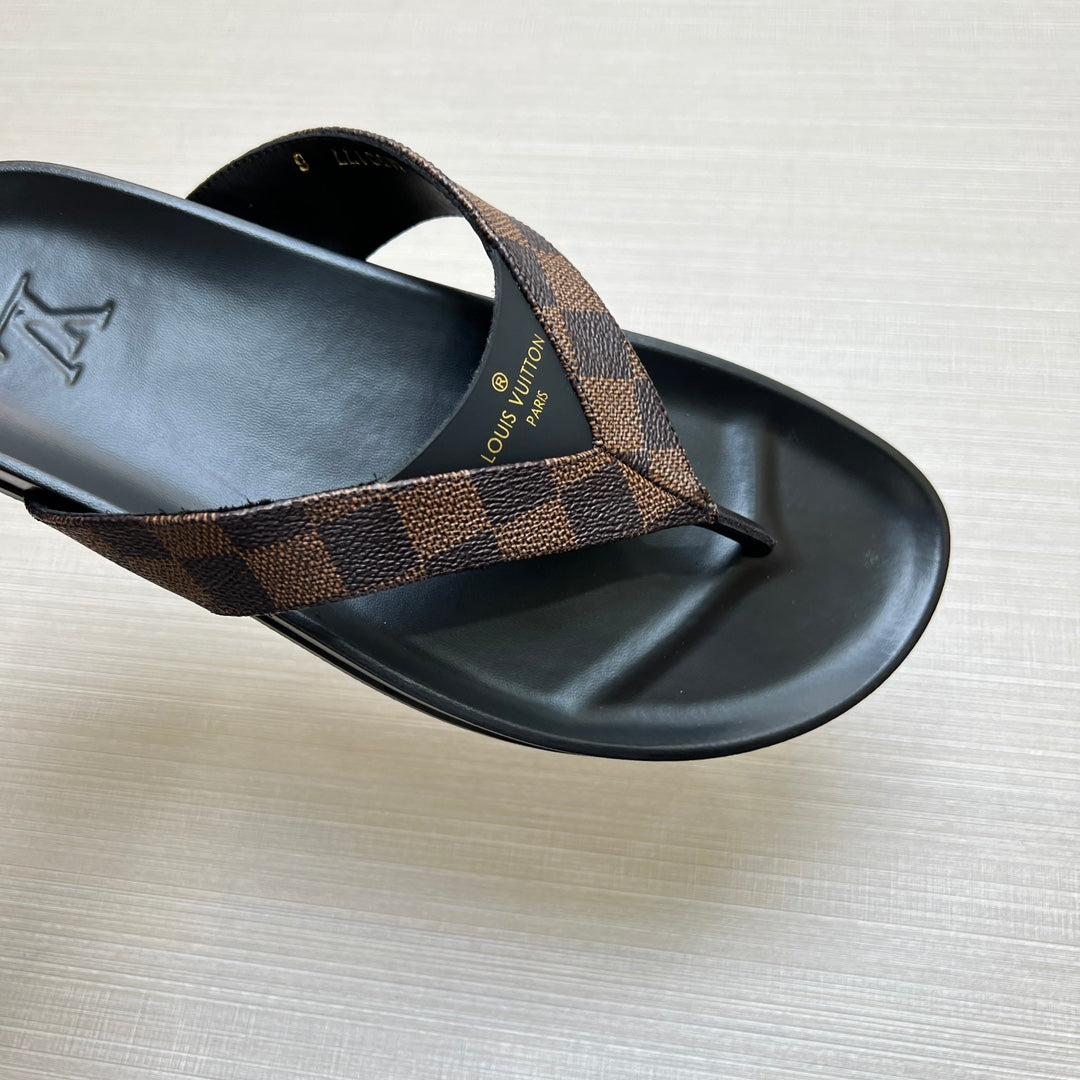 54E85Z Popular slippers