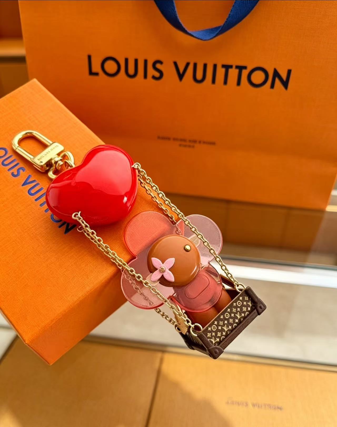 A1R66E1 Popular bag 's charms accessories
